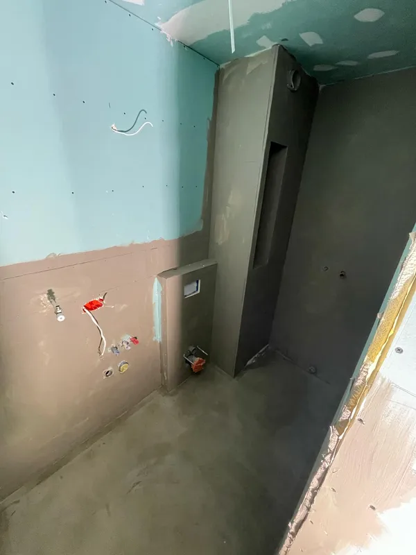 gruntowny remont lazienki polozenie plyt hydraulika katowice