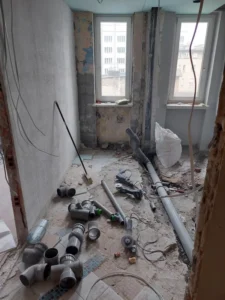 Stara łazienka przed modernizacją – zdjęcie początek remontu Bielsko Biała